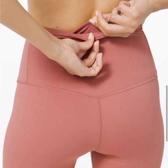 Lululemon Unlimited HR Tight 25” Size 8 - Picture 3 of 5